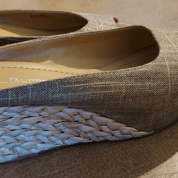 Women's shoes - Picture 3 of 4